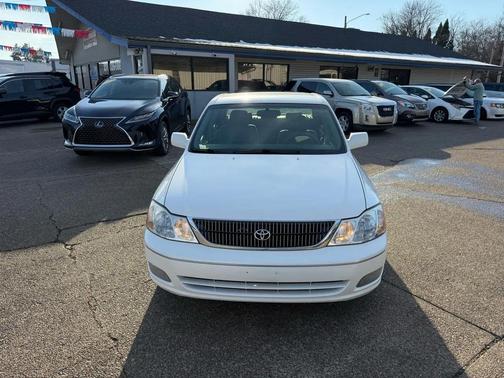 2001 Toyota Avalon XLS