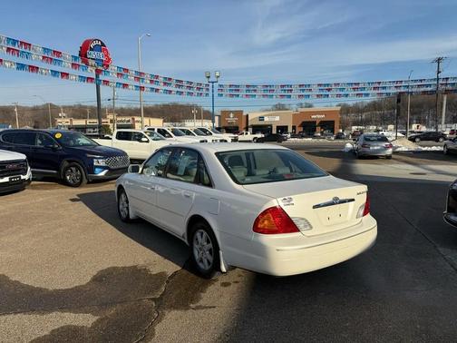 2001 Toyota Avalon XLS