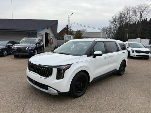 2025 Kia Carnival LXS