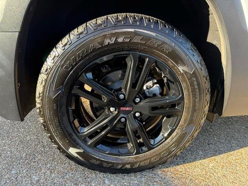 2023 GMC Terrain AWD AT4