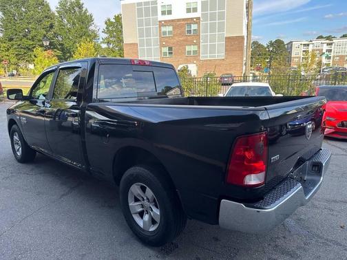2019 RAM 1500 SLT