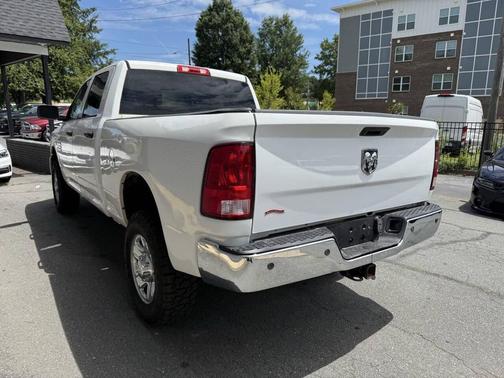 2018 RAM 2500 Tradesman Crew Cab 4x4 6'4' Box