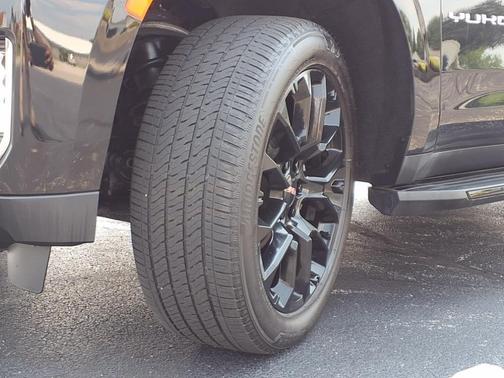 2022 GMC Yukon SLE