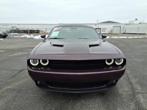 2022 Dodge Challenger SXT