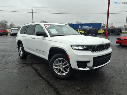 2022 Jeep Grand Cherokee L Laredo