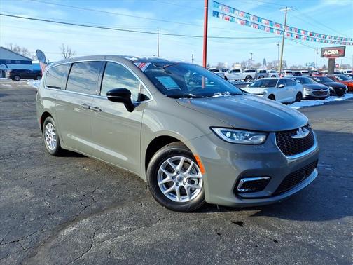 2025 Chrysler Pacifica L