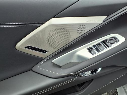 2020 Chevrolet Corvette Stingray w/2LT