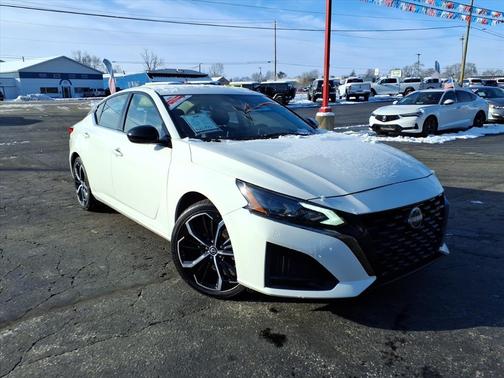 2024 Nissan Altima SR FWD