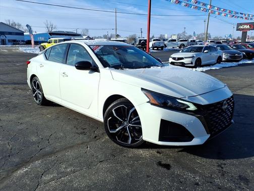 2024 Nissan Altima SR FWD