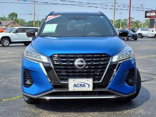 2022 Nissan Kicks SR