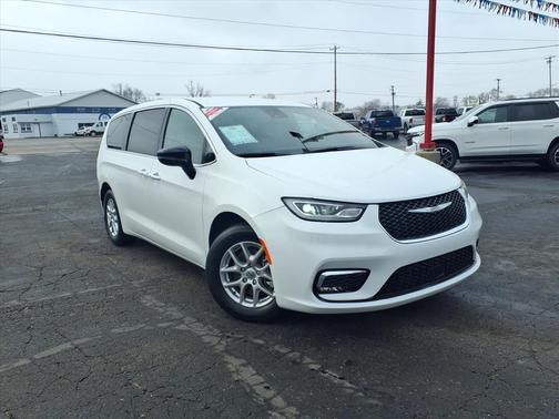 2025 Chrysler Pacifica L