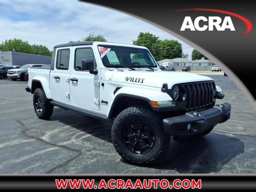 Bright White Clearcoat 2023 Jeep Gladiator Willys 4x4