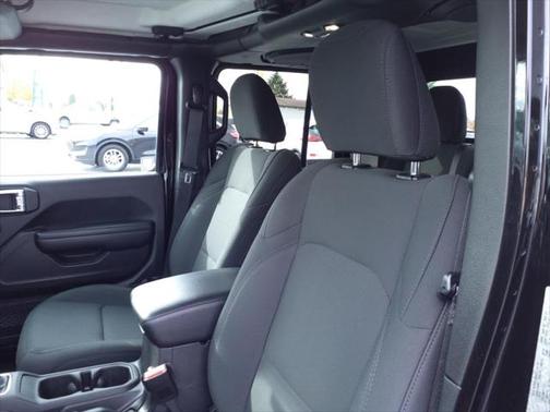 2021 Jeep Gladiator Sport S