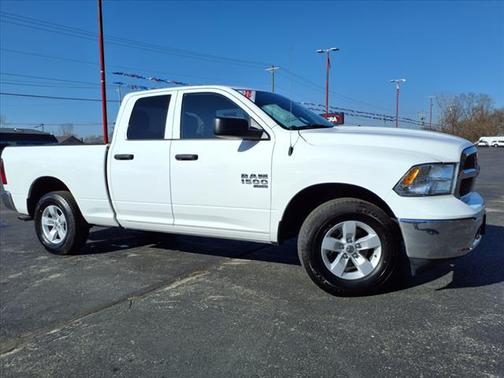 2024 RAM 1500 Classic SLT
