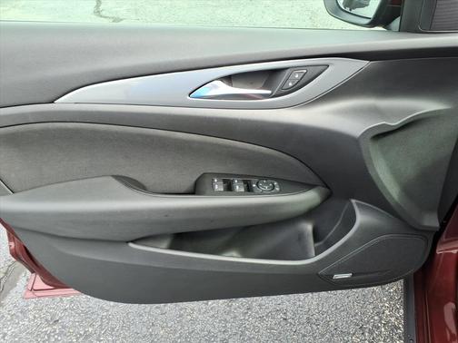 2018 Buick Regal Sportback Preferred
