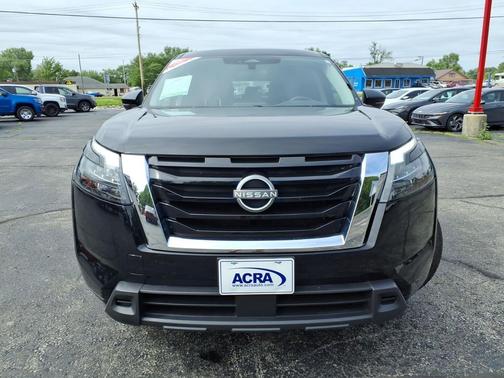 Super Black 2024 Nissan Pathfinder SV 4WD