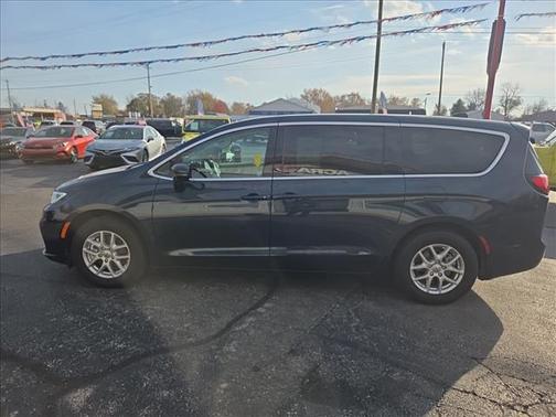 Fathom Blue Pearlcoat 2024 Chrysler Pacifica Touring L