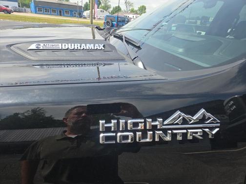 Black 2025 Chevrolet Silverado 3500 High Country