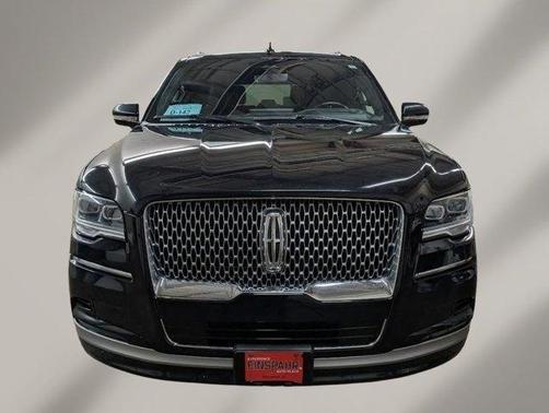 2023 Lincoln Navigator L Reserve