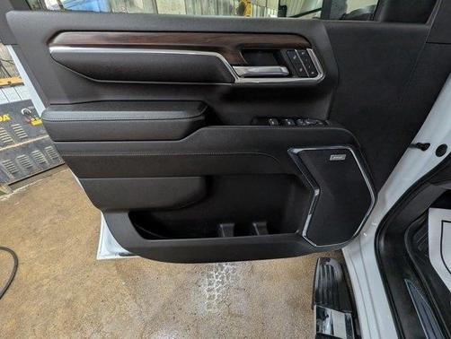 2024 GMC Sierra 2500 SLT