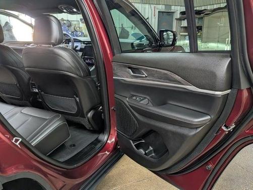 Velvet Red Pearlcoat 2025 Jeep Grand Cherokee Limited