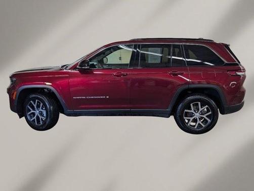 Velvet Red Pearlcoat 2025 Jeep Grand Cherokee Limited
