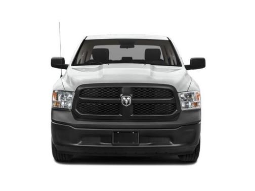 Brilliant Black Crystal Pearlcoat 2019 RAM 1500 Classic Express