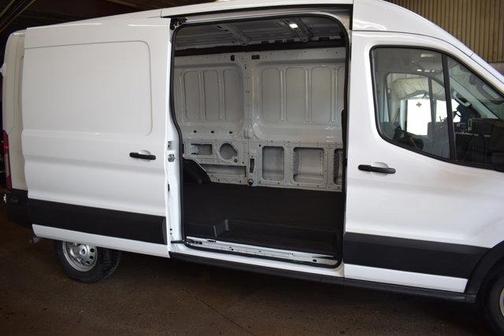2025 Ford Transit-250 148 WB Medium Roof Cargo