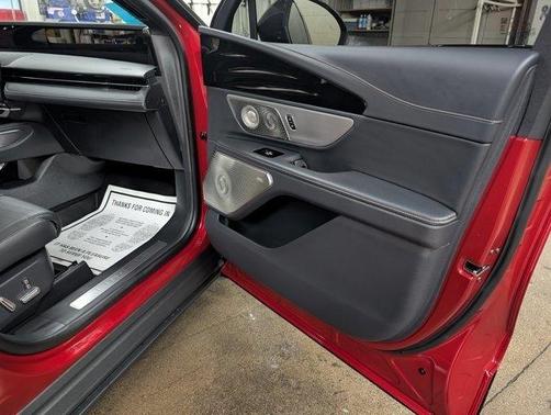 2025 Lincoln Nautilus Reserve