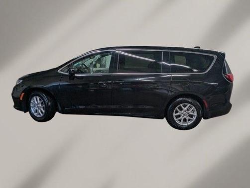 2024 Chrysler Pacifica Touring-L