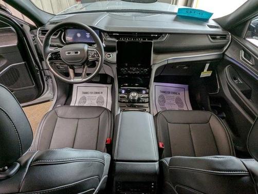 2025 Jeep Grand Cherokee L Overland