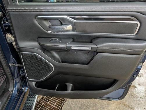 Patriot Blue Pearlcoat 2022 RAM 1500 Laramie