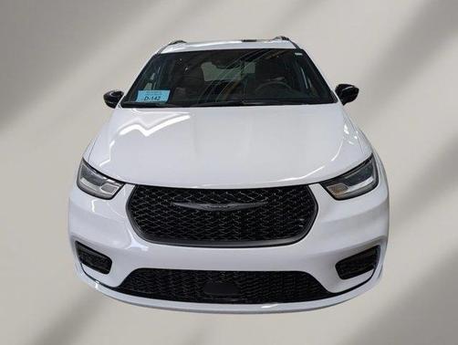 Bright White Clearcoat 2025 Chrysler Pacifica Limited