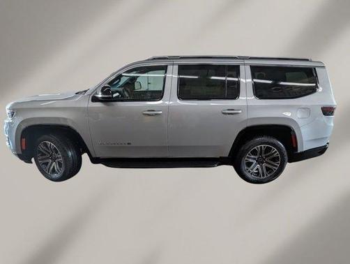 2025 Jeep Wagoneer Base