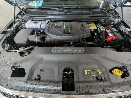 2025 Jeep Wagoneer Base