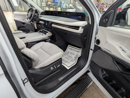 2025 Lincoln Navigator L Reserve