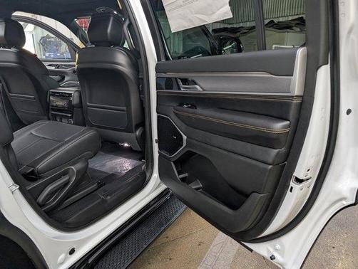 Bright White Clearcoat 2026 Jeep Grand Wagoneer Base