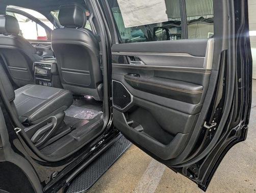 Gloss Black 2026 Jeep Grand Wagoneer Base