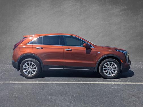 2019 Cadillac XT4 FWD Luxury