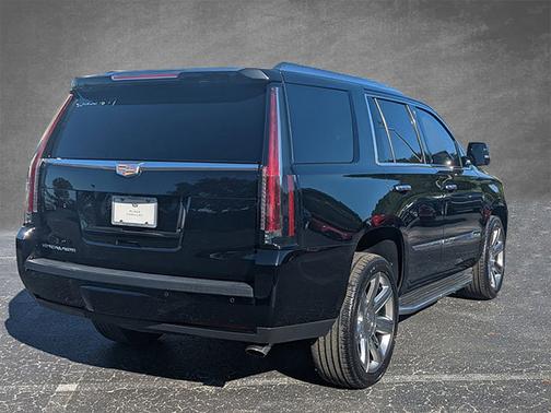 2016 Cadillac Escalade Luxury Collection