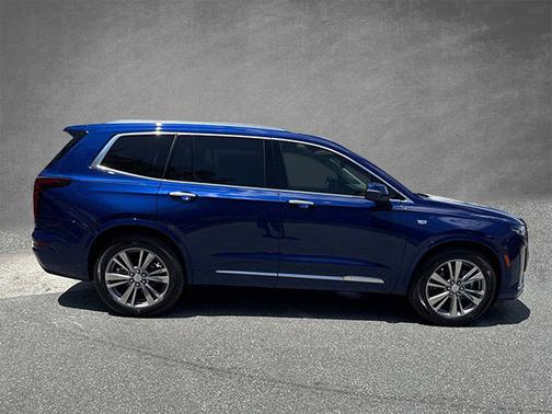 2025 Cadillac XT6 FWD Premium Luxury
