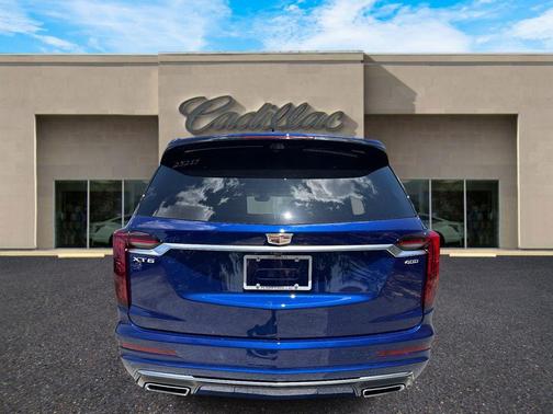 2025 Cadillac XT6 Premium Luxury FWD