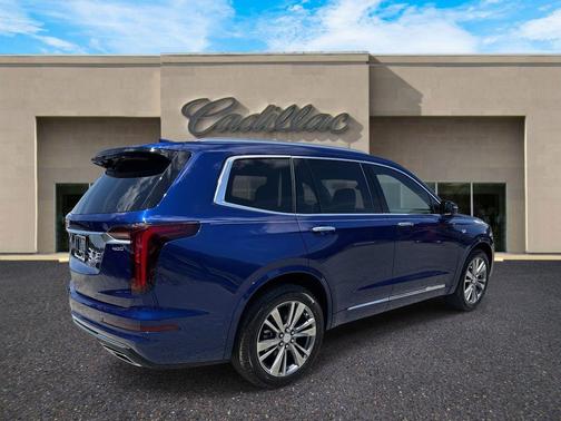 2025 Cadillac XT6 Premium Luxury FWD