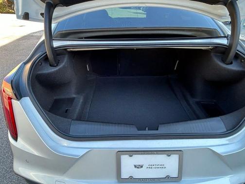 2025 Cadillac CT4 Luxury RWD