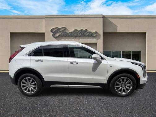 Crystal White Tricoat 2020 Cadillac XT4 Premium Luxury