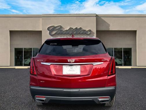 2026 Cadillac XT5 Premium Luxury
