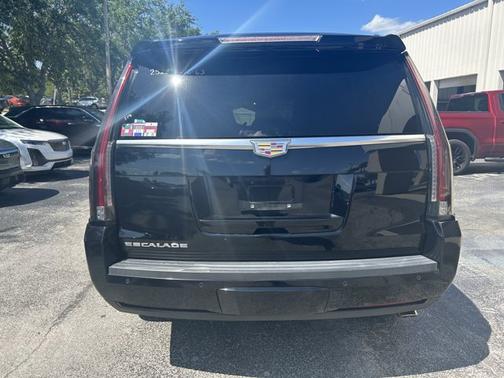 2016 Cadillac Escalade Platinum