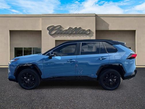 2023 Toyota RAV4 Hybrid SE