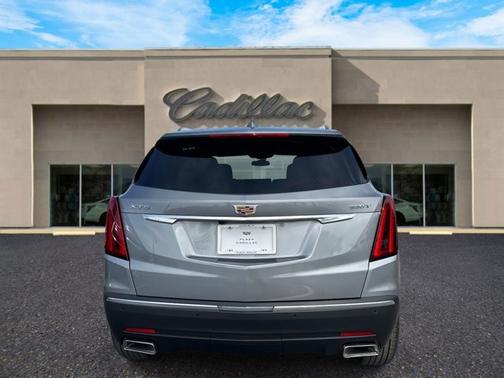 2026 Cadillac XT5 Luxury