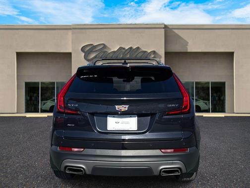 2022 Cadillac XT4 Premium Luxury